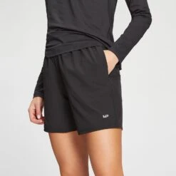 MP Damen Essentials Training Woven Short — Schwarz -Sportliche Kleidung Geschäft 12773671 5194885508108856