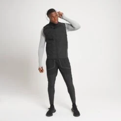 Sportliche Kleidung Geschäft -Sportliche Kleidung Geschäft 13111750 1924920556449762