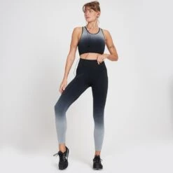 MP Velocity Ultra Seamless Sport-BH Für Damen — Schwarz -Sportliche Kleidung Geschäft 13122765 1804911984039036