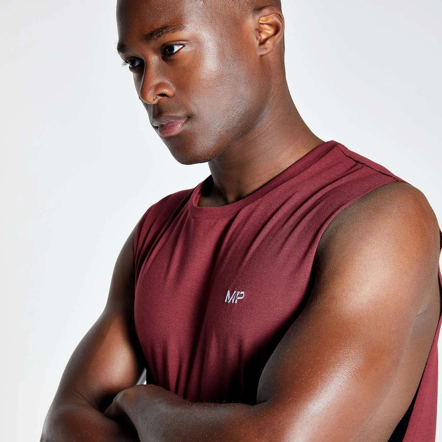 MP Herren Essentials Drirelease Tanktop Mit Tiefem Armausschnitt Top — Merlot 5 MP Herren Essentials Drirelease Tanktop Mit Tiefem Armausschnitt Top — Merlot – Bild 3