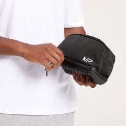 MP Waschbeutel — Schwarz — Klein -Sportliche Kleidung Geschäft 13413074 1124978028901420
