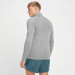 Sportliche Kleidung Geschäft -Sportliche Kleidung Geschäft 13763772 1915015156079651